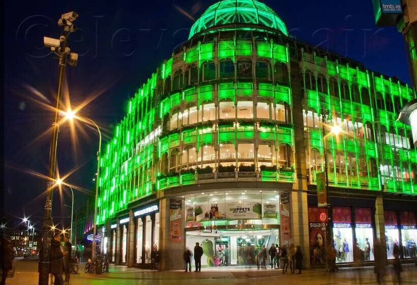 בית מלון כפרי Travelodge Plus Dublin City Centre