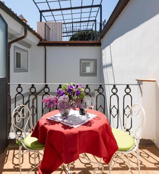 هتل Villa Tortorelli