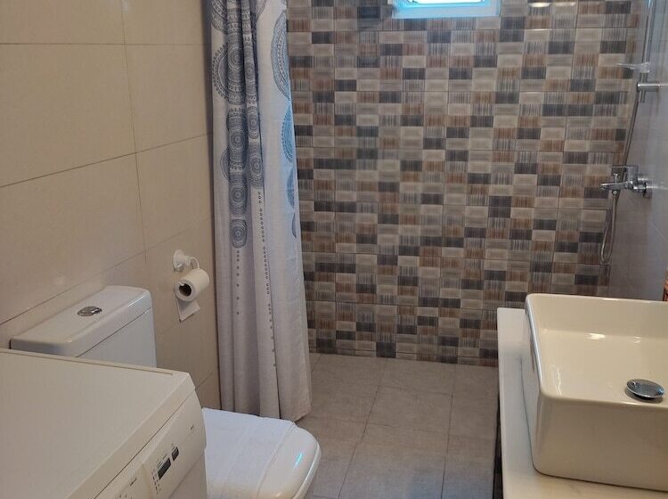 膳宿费 Garden Square Inn