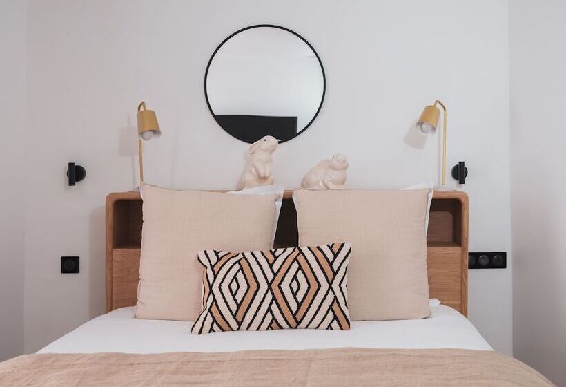 Appartements Place Royale   Maisons Du Monde Hôtel & Suites