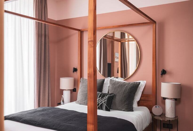 Appartements Place Royale   Maisons Du Monde Hôtel & Suites