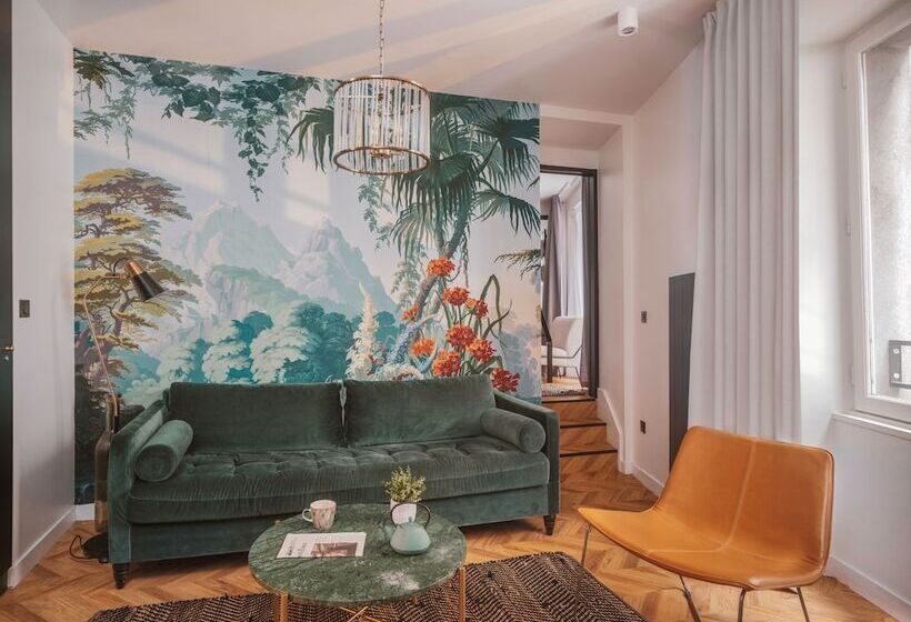 Appartements Place Royale   Maisons Du Monde Hôtel & Suites