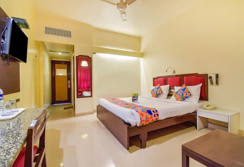 Отель Ashish Plaza