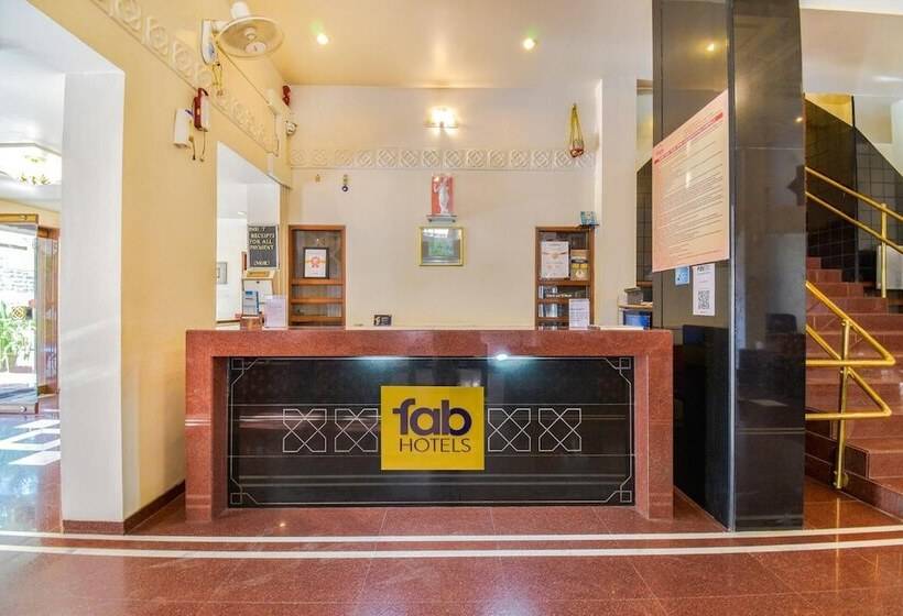 Отель Ashish Plaza