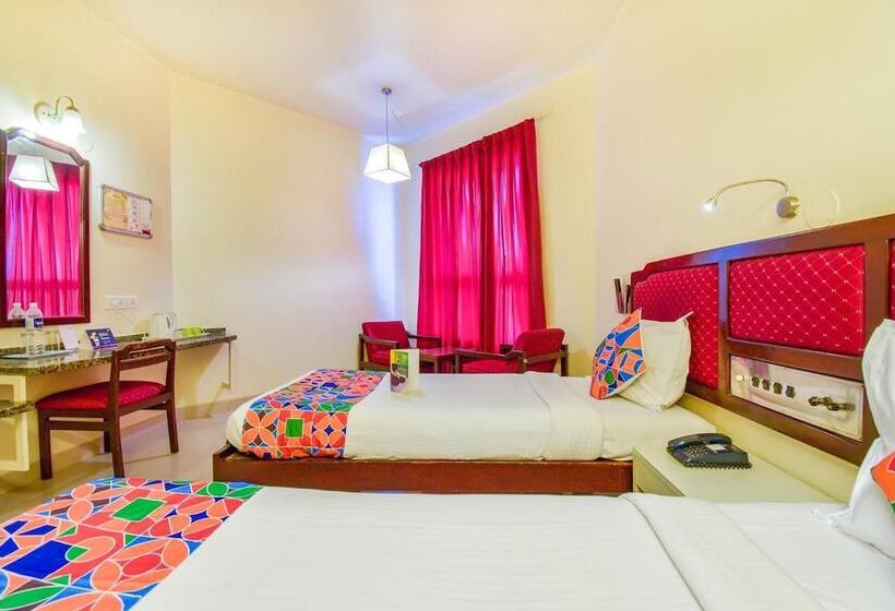 Отель Ashish Plaza