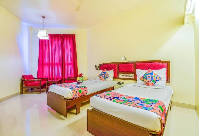 Отель Ashish Plaza