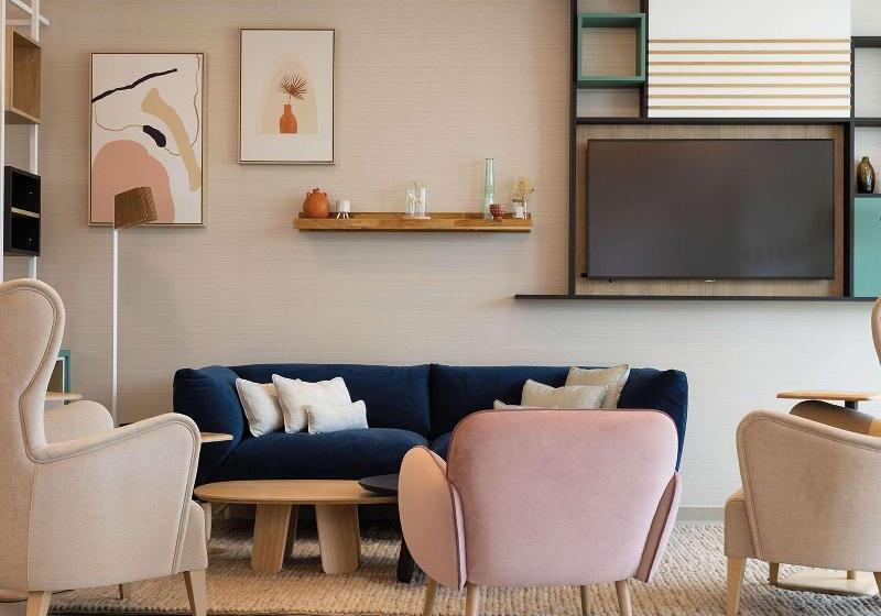 Отель Hilton Garden Inn Tours Centre