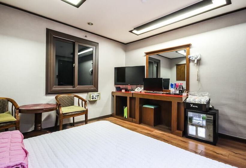 모텔 Geojedo Gohyeon Y