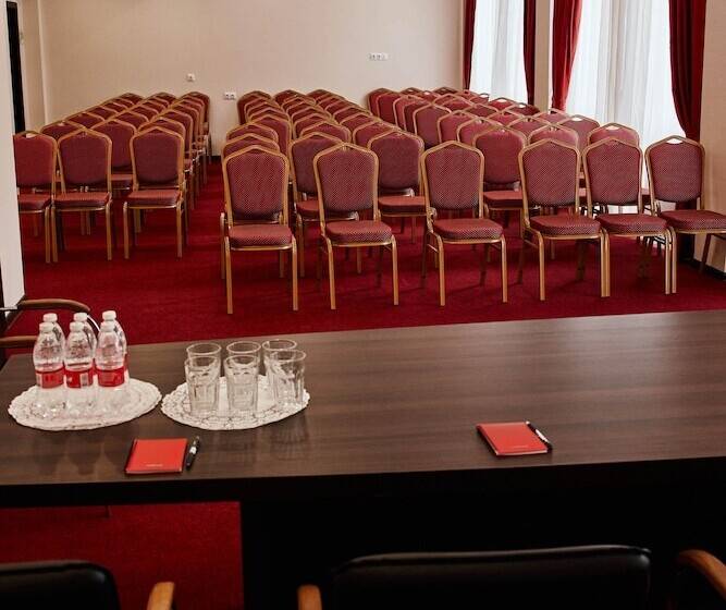 مسافرخانه Melissa