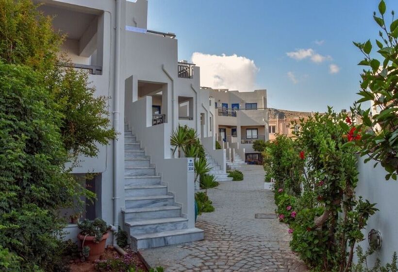 בית מלון כפרי Yria Beach