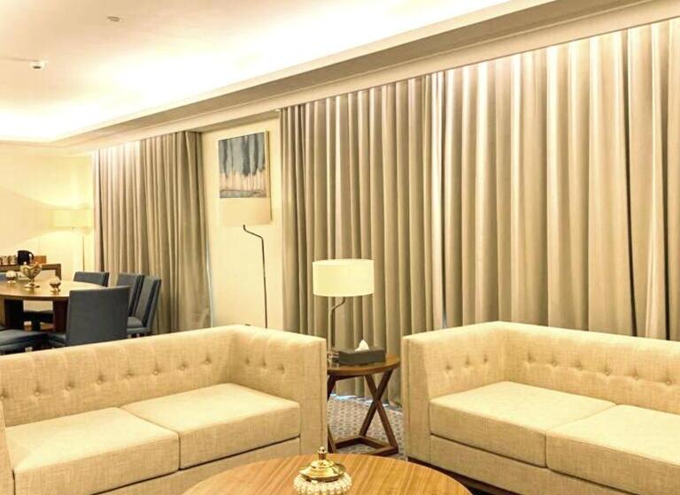 Grand Swiss Belhotel Waterfront Seef