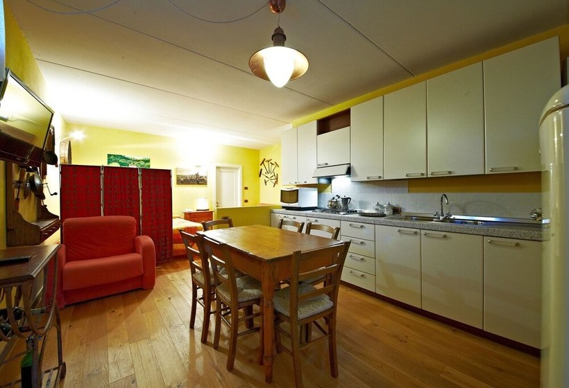 Colours And Scents From Tuscany Await You In This Wonderful Property