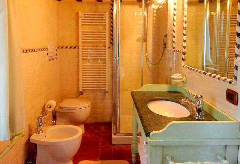 Colours And Scents From Tuscany Await You In This Wonderful Property