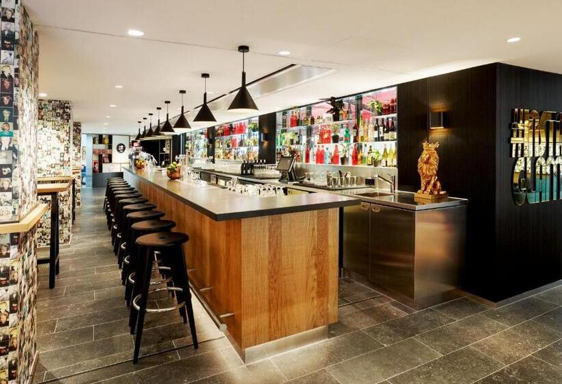 ホテル Citizenm Paris Champselysees