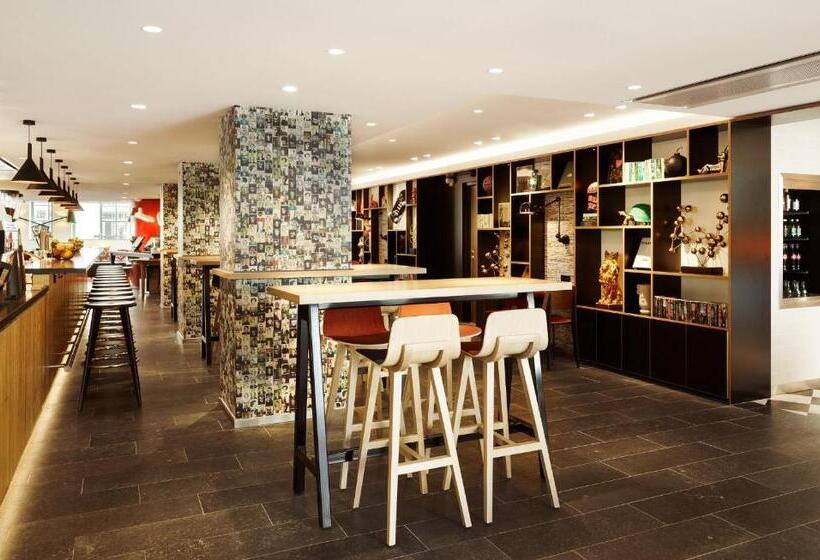 ホテル Citizenm Paris Champselysees