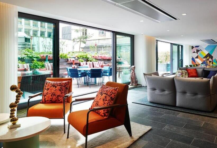 ホテル Citizenm Paris Champselysees