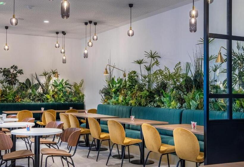 Отель Kyriad Lyon Ouest  Limonest