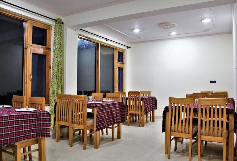 فندق Nirvana Hills