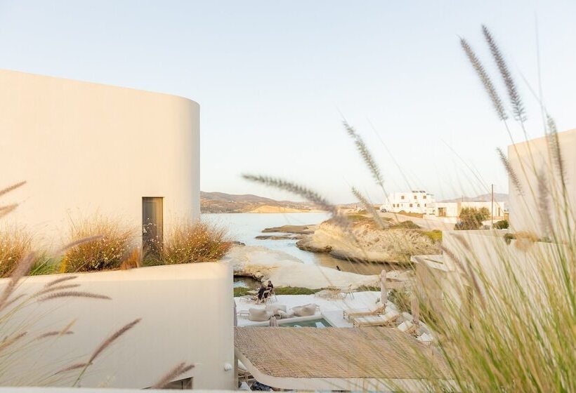 호텔 White Pebble Suites