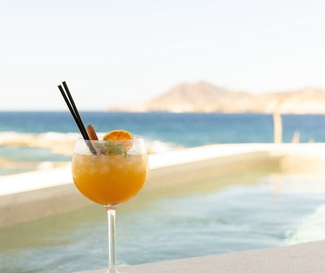 호텔 White Pebble Suites