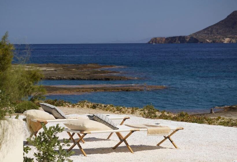 호텔 White Pebble Suites