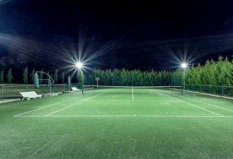 Luxurious Cottage In Loro Ciuffenna With Fitness Room