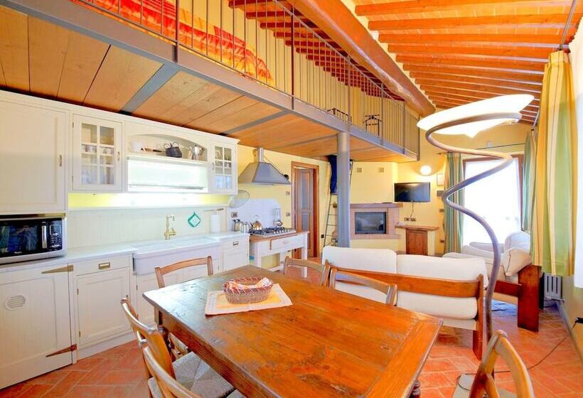 Luxurious Cottage In Loro Ciuffenna With Fitness Room