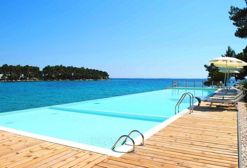 Курорт Dieholidaybucht