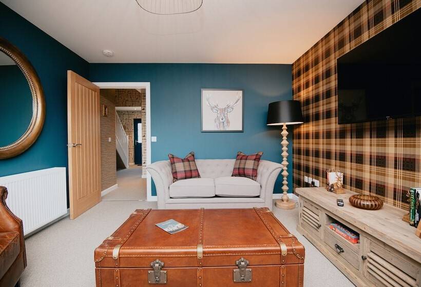 The Seafield Arms Hotel Cullen – Self Catering