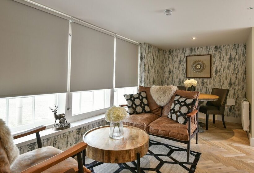 The Seafield Arms Hotel Cullen – Self Catering