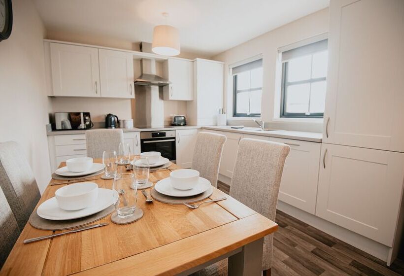 The Seafield Arms Hotel Cullen – Self Catering