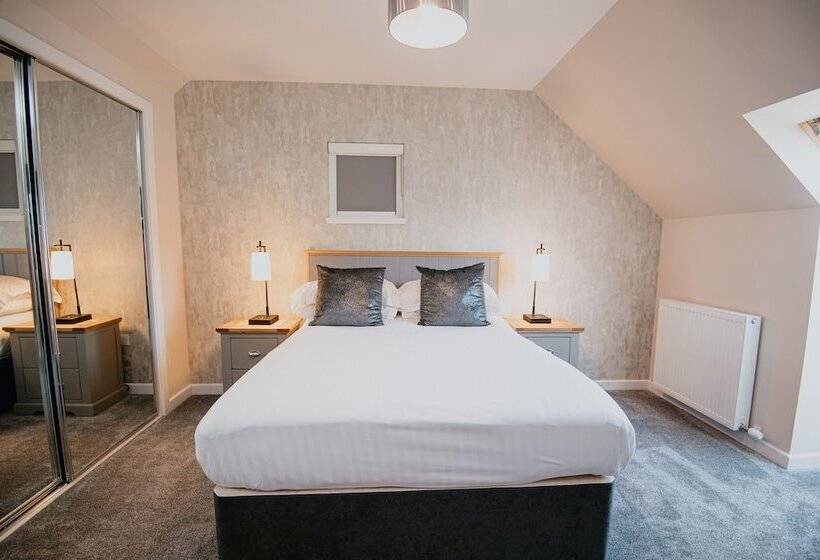 The Seafield Arms Hotel Cullen – Self Catering