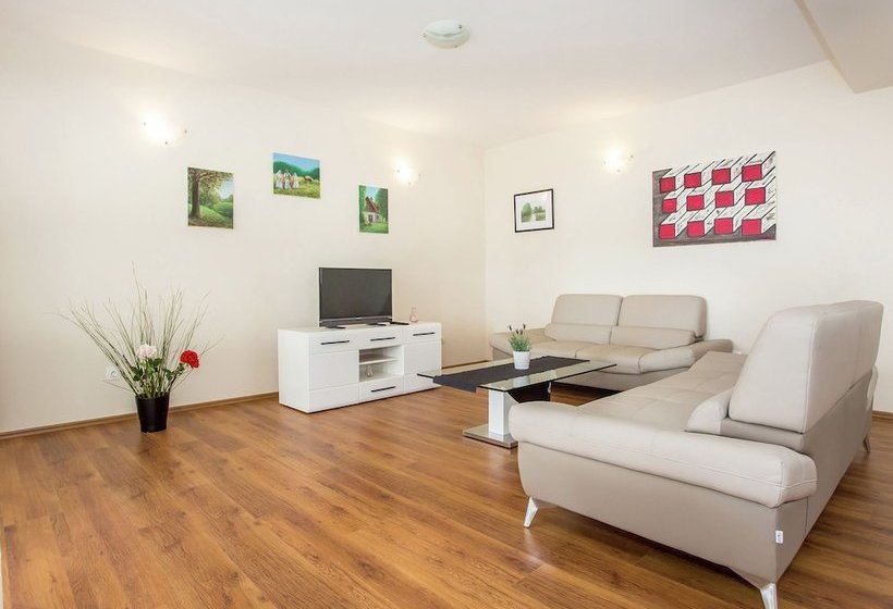 Beautiful And Modern Villa With Private Pool In Village Kastelir In Istria