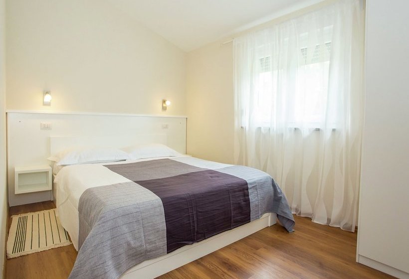 Beautiful And Modern Villa With Private Pool In Village Kastelir In Istria