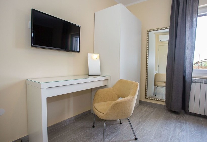 Beautiful Decorated Villa For 8 Persons With Private Pool In A Quiet Location