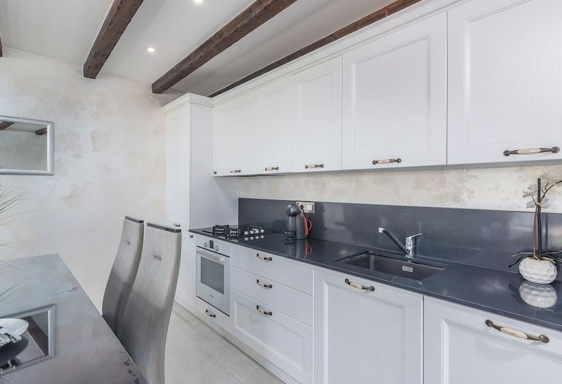 Beautiful Deluxe Villa With Sea View, Located In The Center Of Rovinj