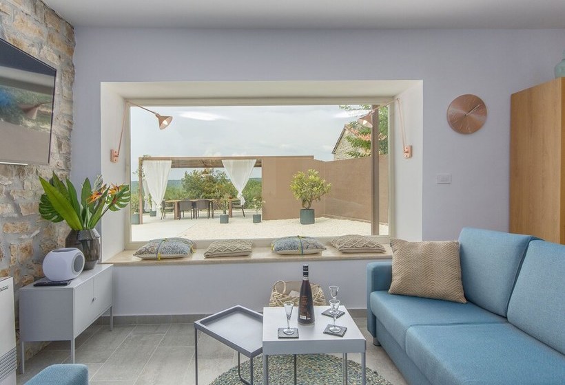 Beautiful Stone Villa With Swimming Pool In Idyllic And Peaceful Surroundings