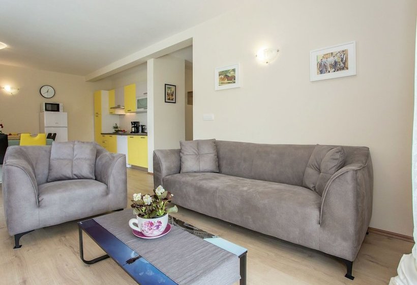 Beautiful Villa Equipped With High Quality Furniture That Emphasize Modern Line