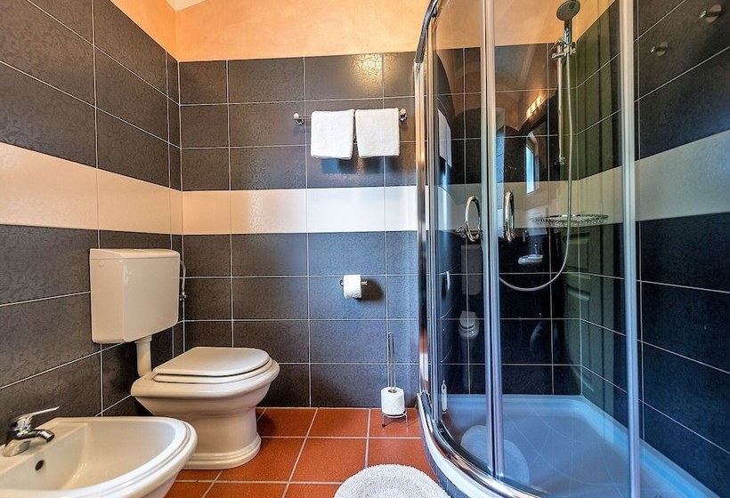 Beautiful Villa With Swimming Pool Surrounded By A Natural Fence