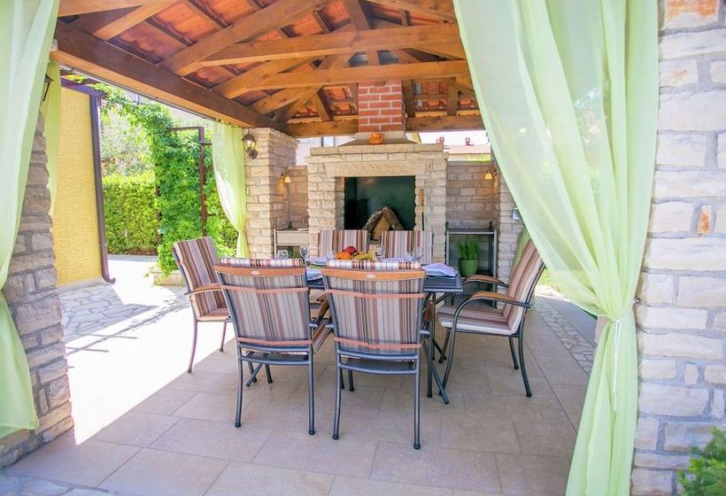 Beautifull Spacious Family Villa With Private Pool, Privacy And Relax Guaranteed