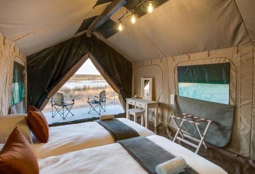 צימר Explorers Little Mongena Tented Camp