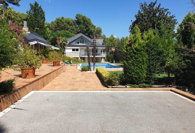 Bed and Breakfast Suite Matadepera