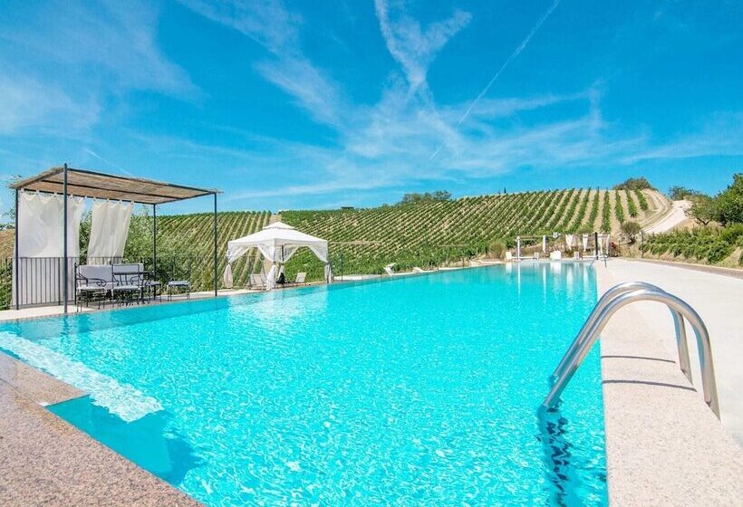 Enticing Apartment In Ascoli Piceno With Swimming Pool