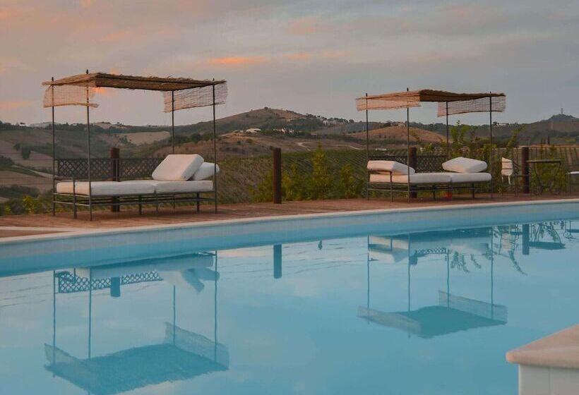 Enticing Apartment In Ascoli Piceno With Swimming Pool