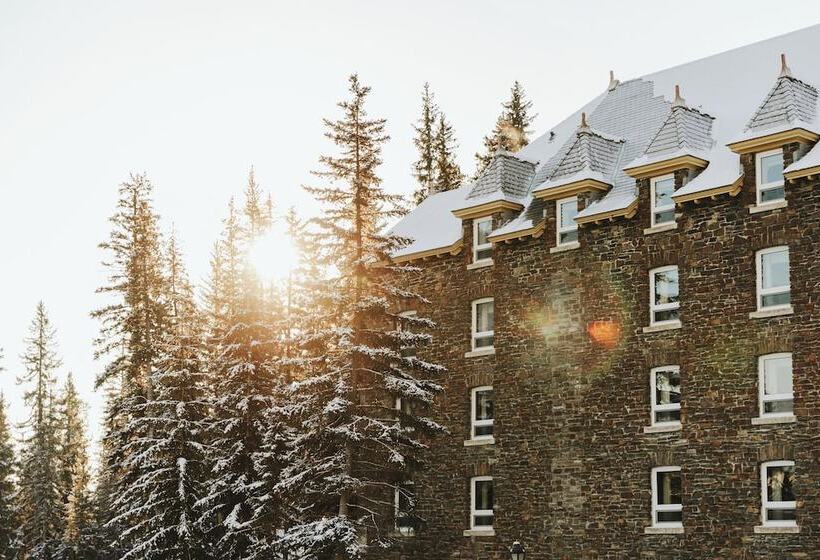 فندق Fairmont Banff Springs Gold Experience