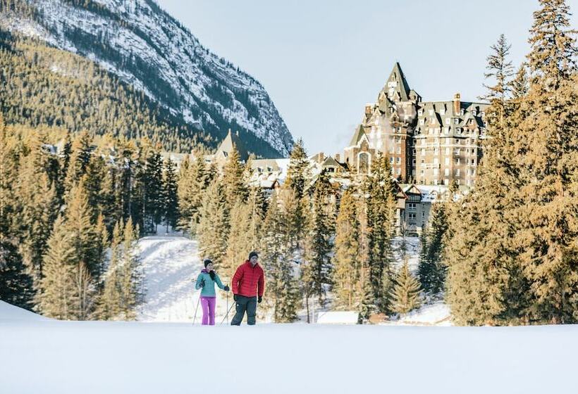 فندق Fairmont Banff Springs Gold Experience