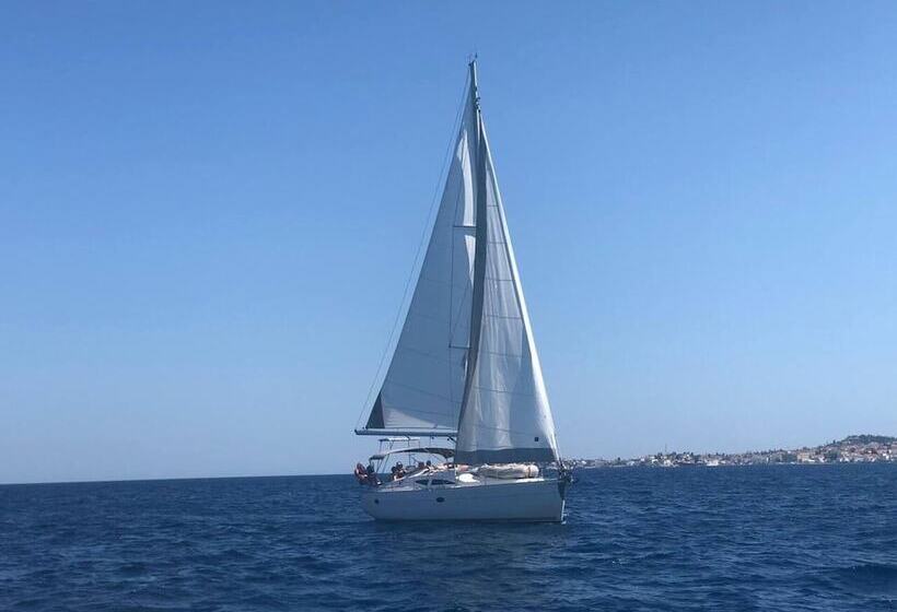בית מלון כפרי Sailing Yacht By Owner, Holidays To Greek Islands