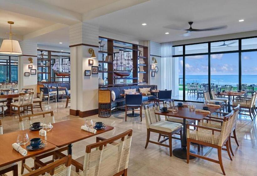 Hotel The St. Regis Bermuda Resort