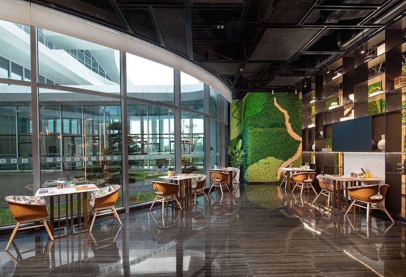 هتل Wyndham Garden Nanjing Airport