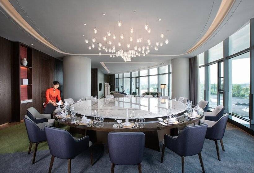 هتل Wyndham Garden Nanjing Airport